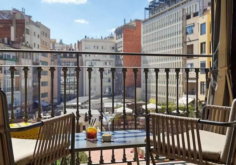 اتاق لوکس با تراس, H10 Metropolitan 4* Sup