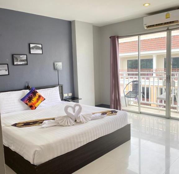 수피리어 룸, Holiday Home Patong