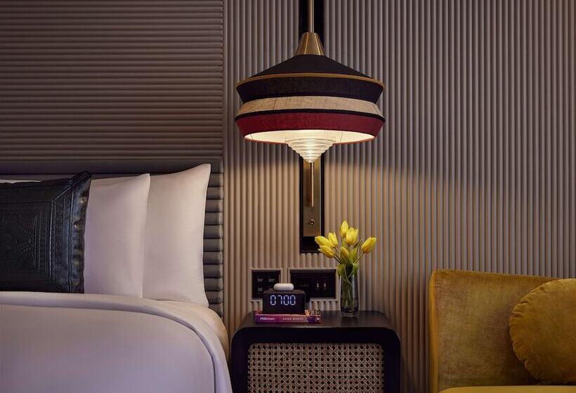 جناح, Hyatt Centric Sector 17 Chandigarh