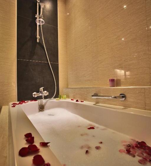 سوئیت پریمیوم, Limketkai Luxe