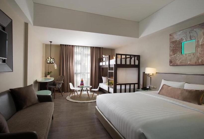 Family Room with Bunk Beds