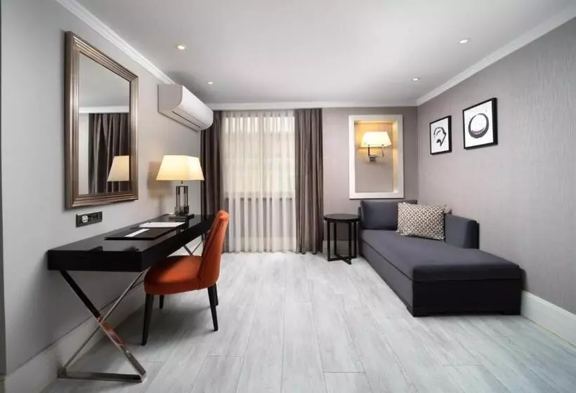 キングサイズベッドのデラックスルーム, Mercure Istanbul Bomonti
