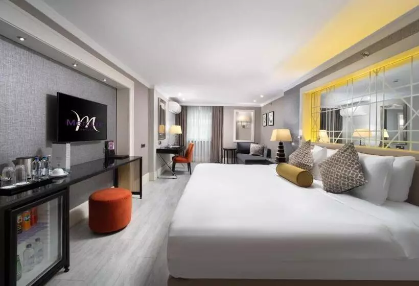 キングサイズベッドのデラックスルーム, Mercure Istanbul Bomonti