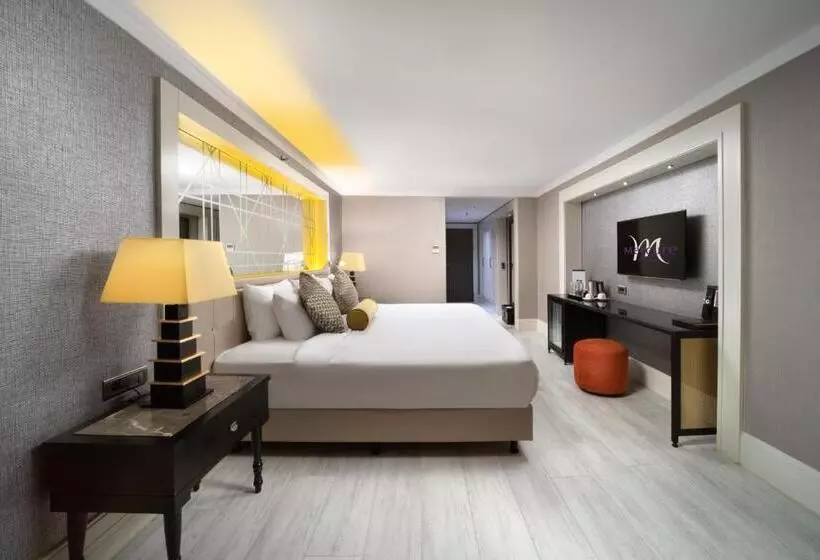 キングサイズベッドのデラックスルーム, Mercure Istanbul Bomonti