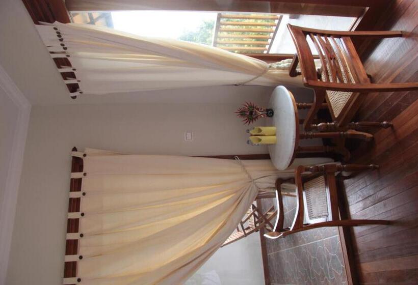 غرفة عائلية, Munduk Sari Garden Villa