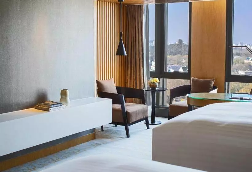 Premium Room City View, Renaissance Beijing Wangfujing