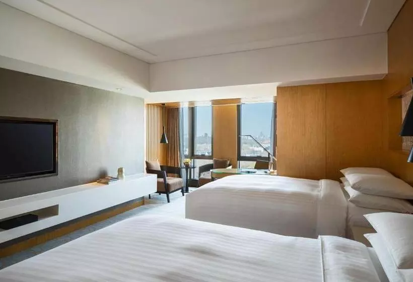 Premium Room City View, Renaissance Beijing Wangfujing