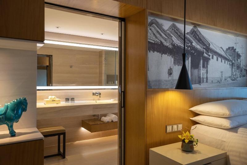 Люкс Клуб, Renaissance Beijing Wangfujing