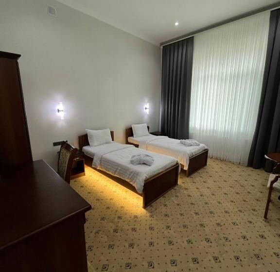 غرفة إقتصادية, Royal Palace