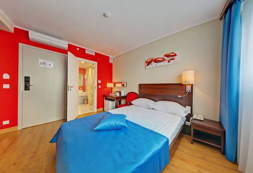 اتاق استاندارد یک نفره, Sevastopol Modern