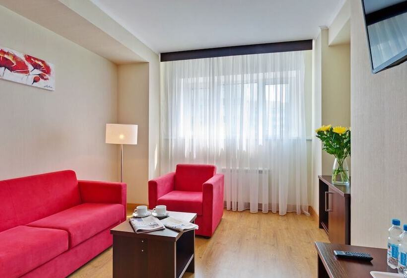 اتاق خانوادگی, Sevastopol Modern