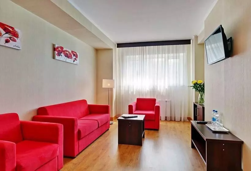 ファミリールーム, Sevastopol Modern