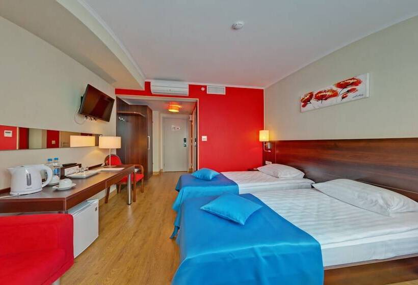 اتاق خانوادگی, Sevastopol Modern