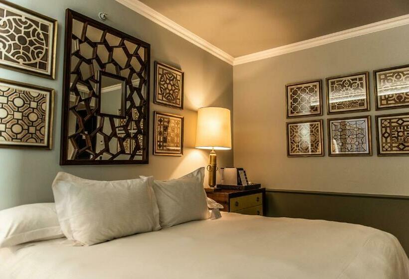 标准间, The Singular Santiago