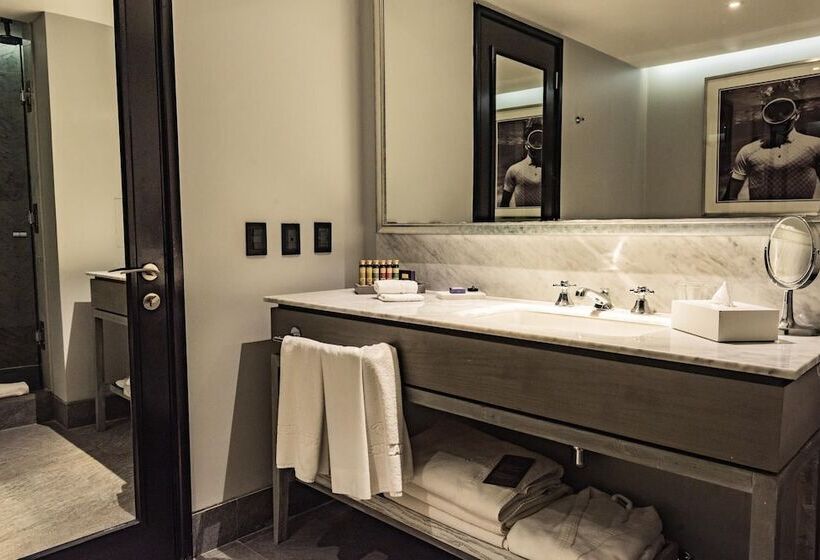 标准间, The Singular Santiago