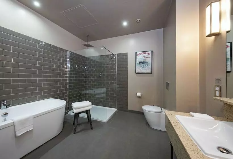 Superior Room, Titanic Hotel Liverpool