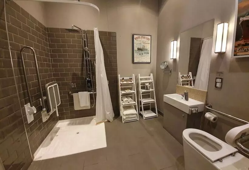 Superior Room Adapted for people with reduced mobility, Titanic Hotel Liverpool