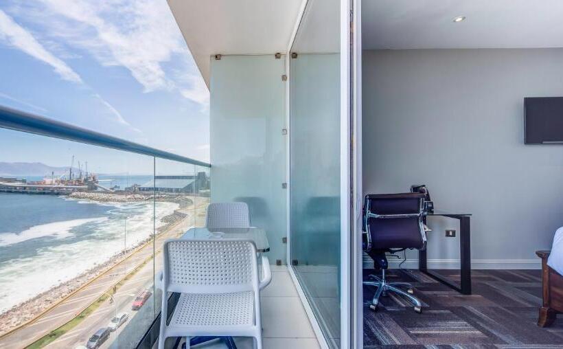 سوئیت جونیور با تخت بزرگ, Wyndham Garden Antofagasta Pettra