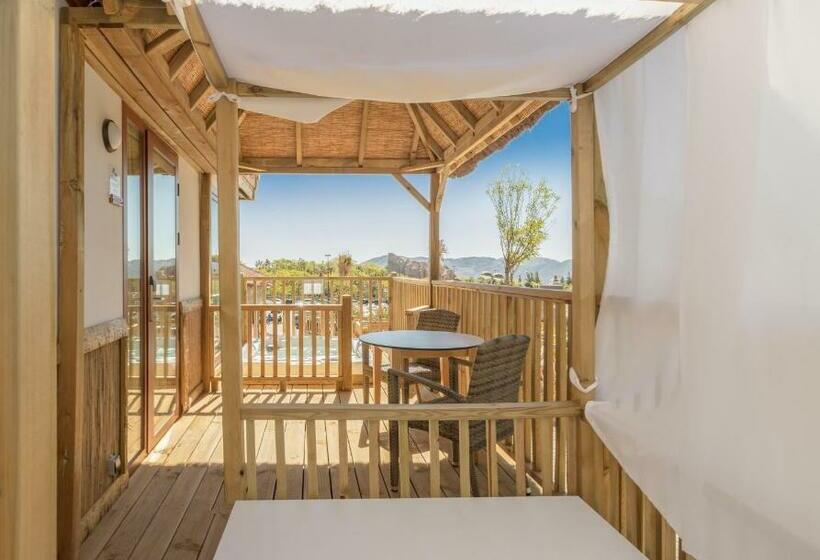 デラックスバンガロー, Magic Natura Resort