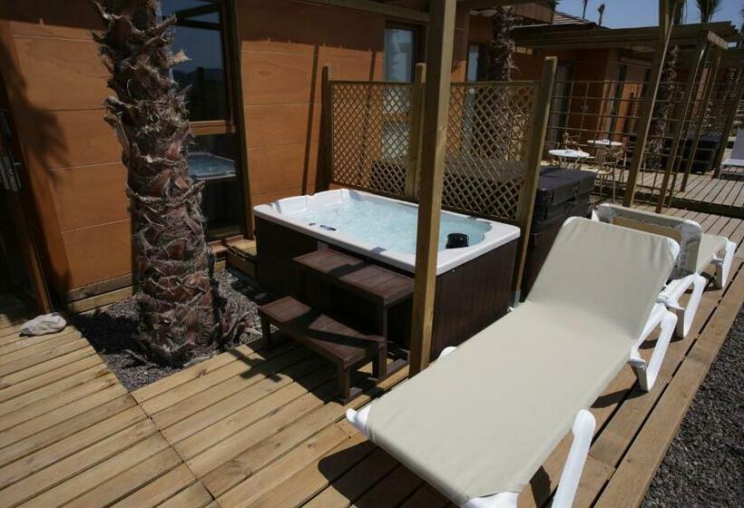 بانگلوی لوکس, Magic Natura Resort