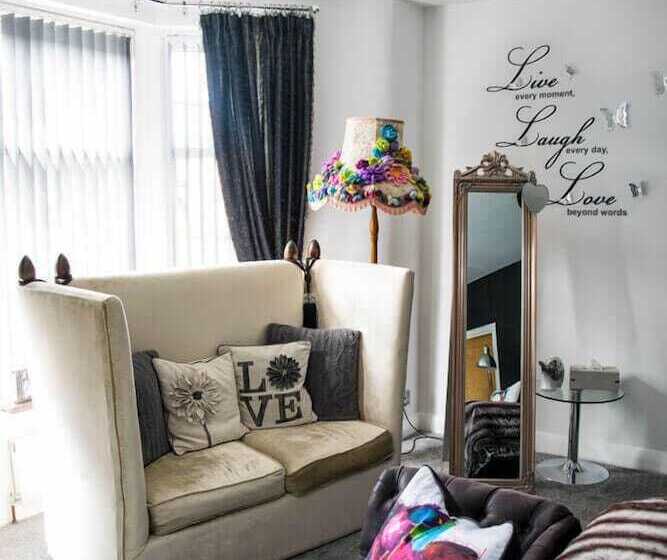 スタンダードルーム, The Arthington