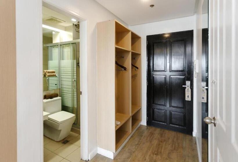 סטודיו דלוקס, Regency Grand Suites