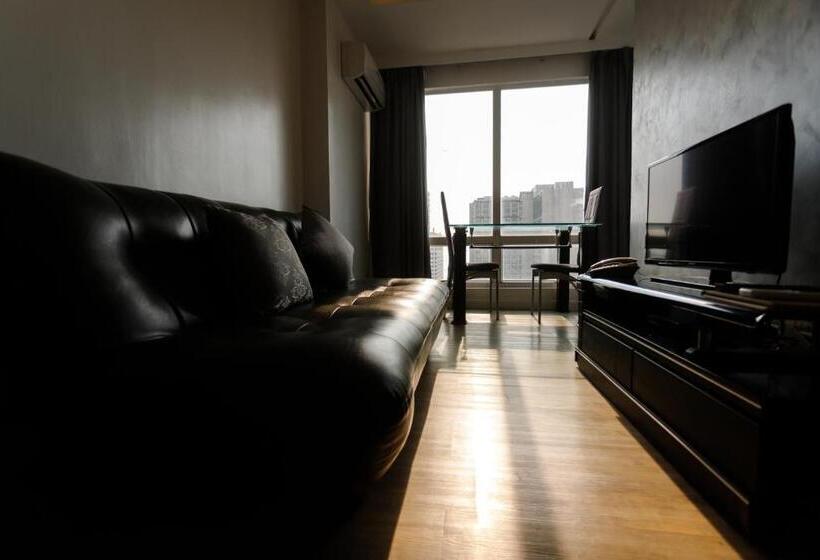 סוויטה, Regency Grand Suites