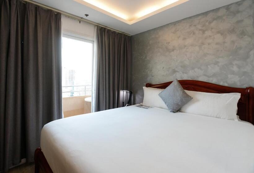 חדר סטנדרט, Regency Grand Suites