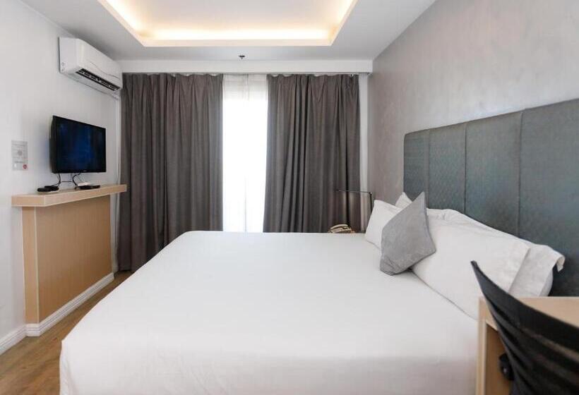 חדר סטנדרט, Regency Grand Suites