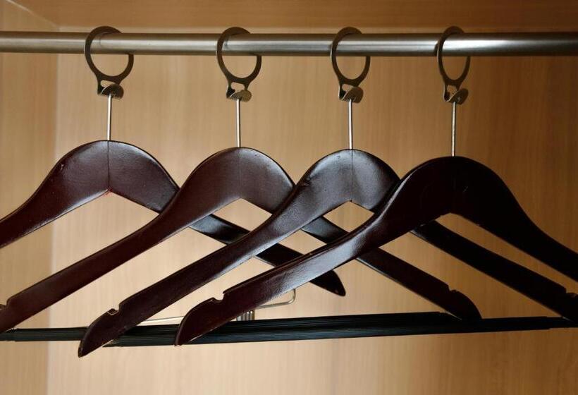 סוויטה יוקרתית, Regency Grand Suites