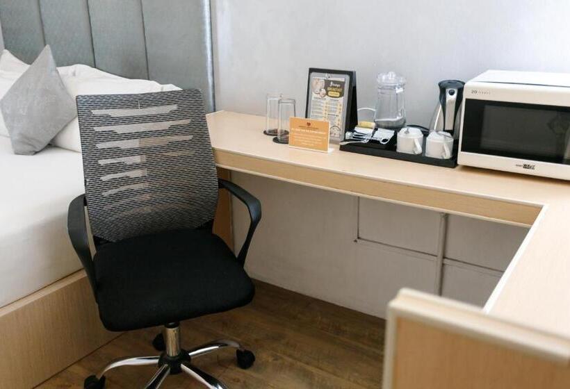 סוויטה יוקרתית, Regency Grand Suites