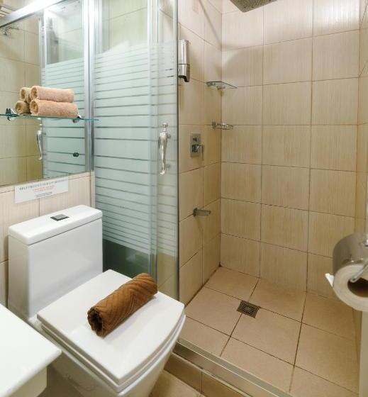 סטודיו דלוקס, Regency Grand Suites