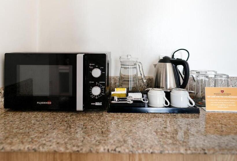 סוויטה יוקרתית, Regency Grand Suites