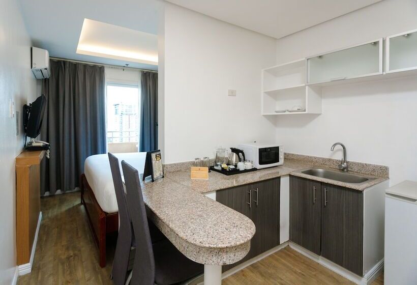 סטודיו פרמיום, Regency Grand Suites