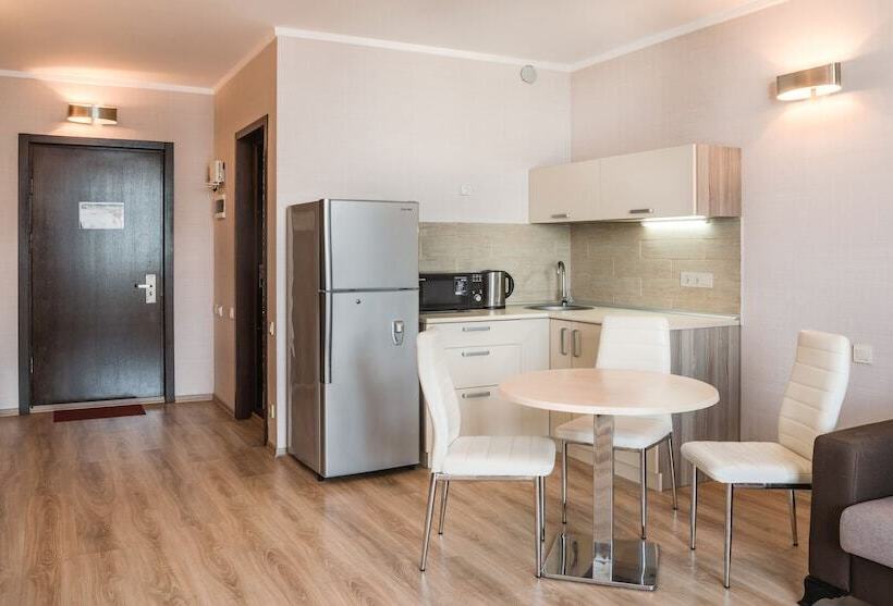 آپارتمان 1 خوابه, Silk Road Sea Towers Batumi Apart