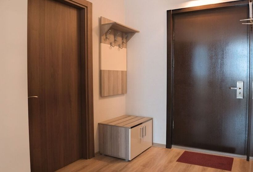 آپارتمان 2 خوابه, Silk Road Sea Towers Batumi Apart