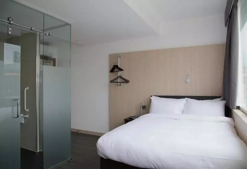 身障者適用スタンダードルーム, The Z Hotel Liverpool