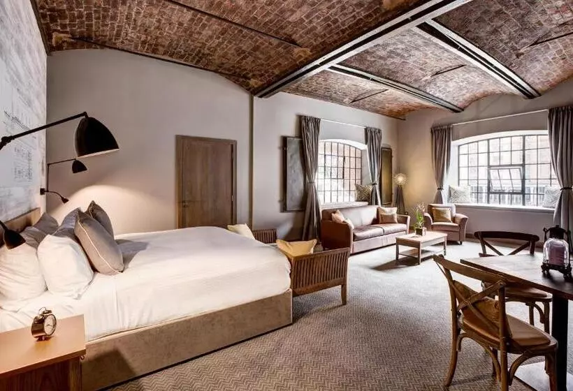 Superior Room with Views, Titanic Hotel Liverpool
