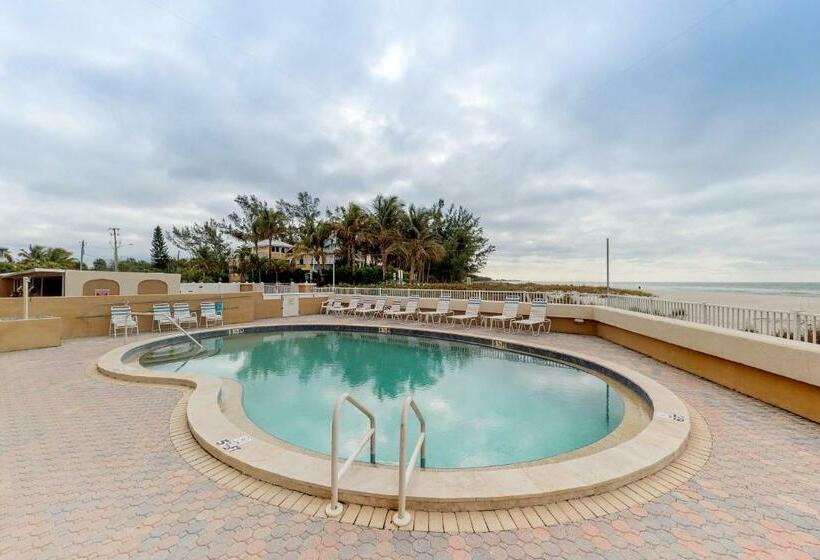 Апартаменты 2 Спальни, Martinique 401s