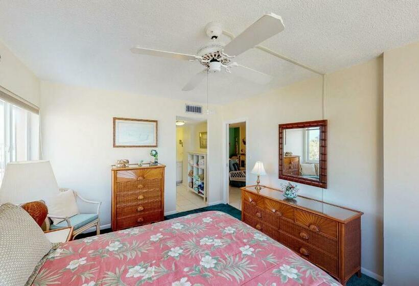 Апартаменты 2 Спальни, Martinique 401s