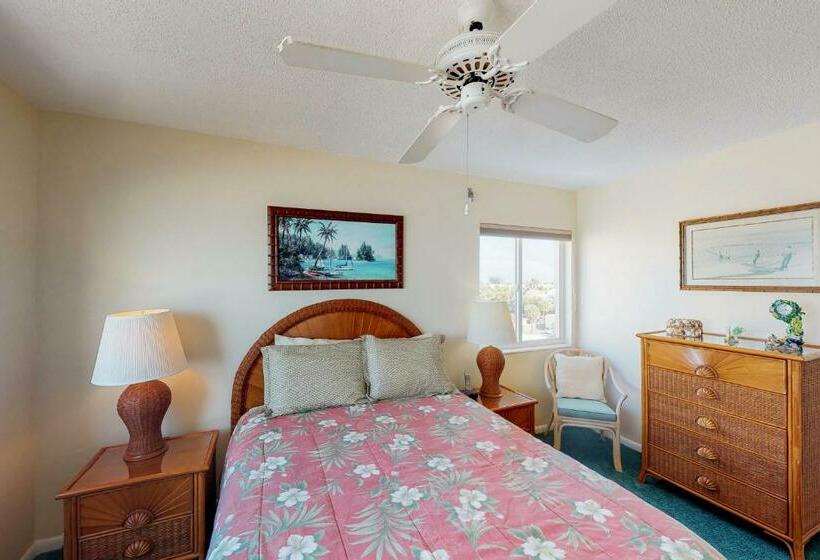 Апартаменты 2 Спальни, Martinique 401s