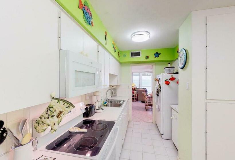 Апартаменты 2 Спальни, Martinique 401s