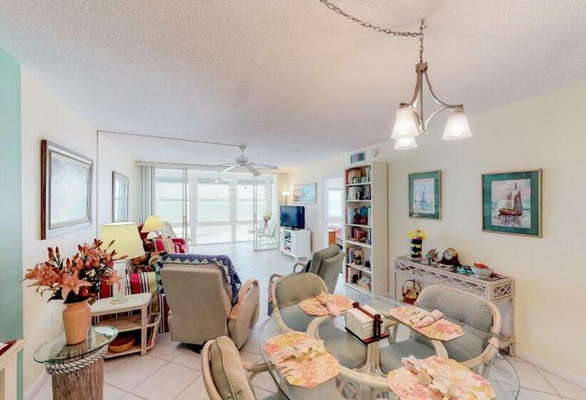 Апартаменты 2 Спальни, Martinique 401s