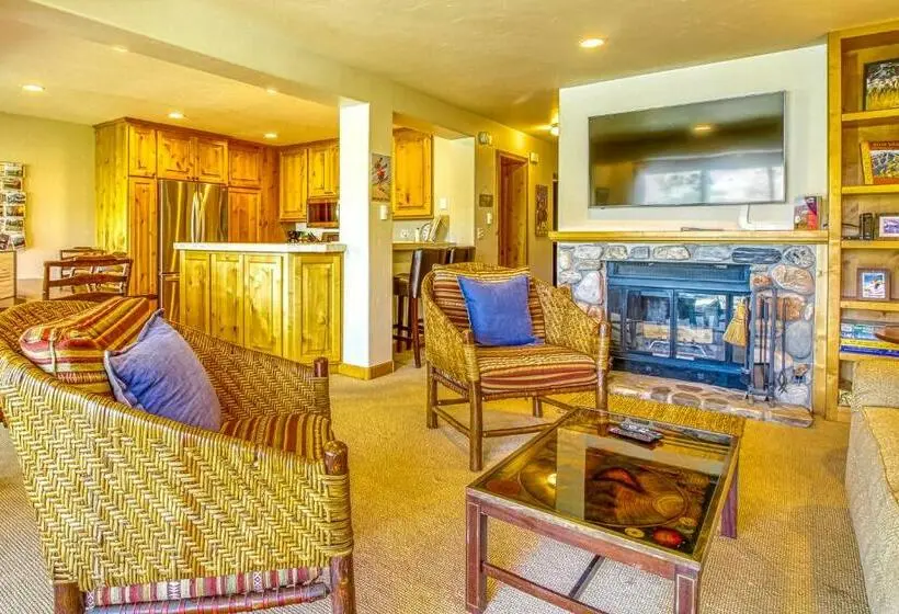 ２ベッドルームアパートメント, The Bluff Mountain Retreat