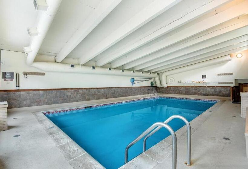 3ベッドルームアパートメント, Short Walk To Lifts!