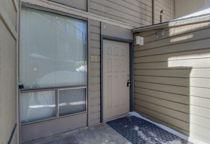 2 Yatak Odalı Daire, Orofino Chalet