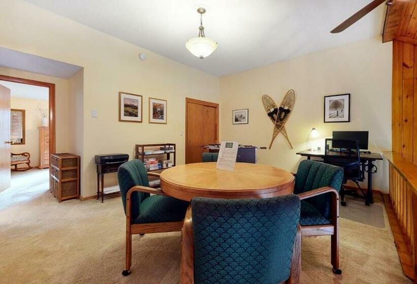 침실 3개 아파트, Majestic View