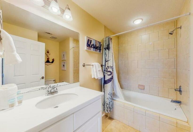 شقة غرفتين, Summerhouse 402