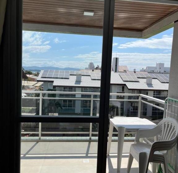 דירת שני חדרים, Balmare