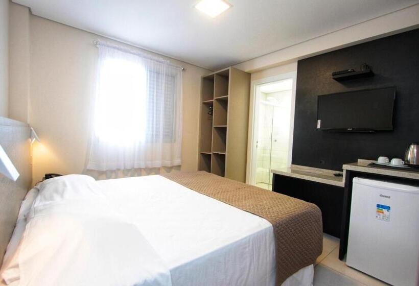 דירת חדר, Balmare